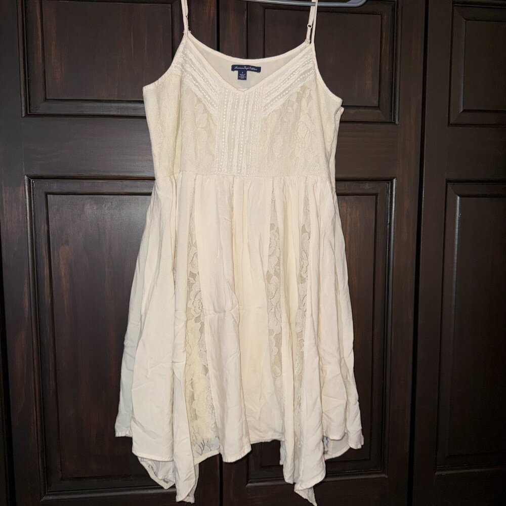 American Eagle Ivory Flowy Dress Size 8 Junior